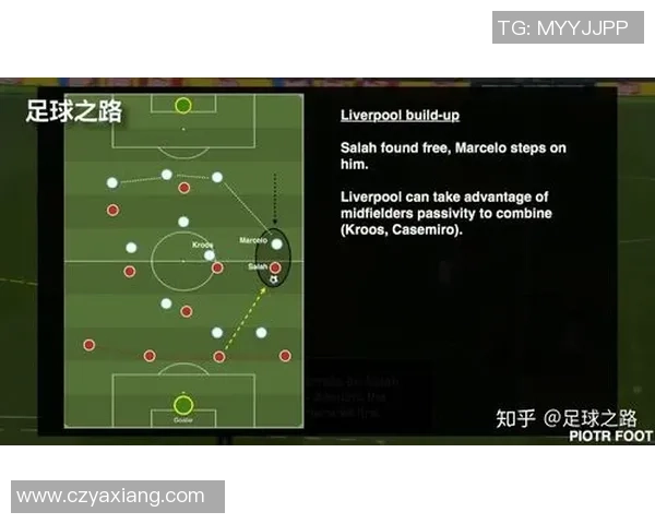 南京与武汉足球队赛后复盘分析灵活性表现与战术调整的影响